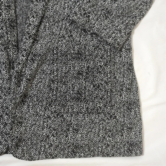 Express Two Pocket Herringbone Blazer, Color Black/Gray Size L - Picture 8 of 15